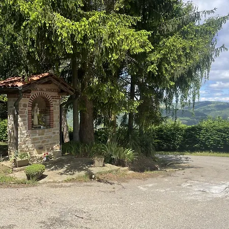 Vista Alta Langa, Bormida Apartment